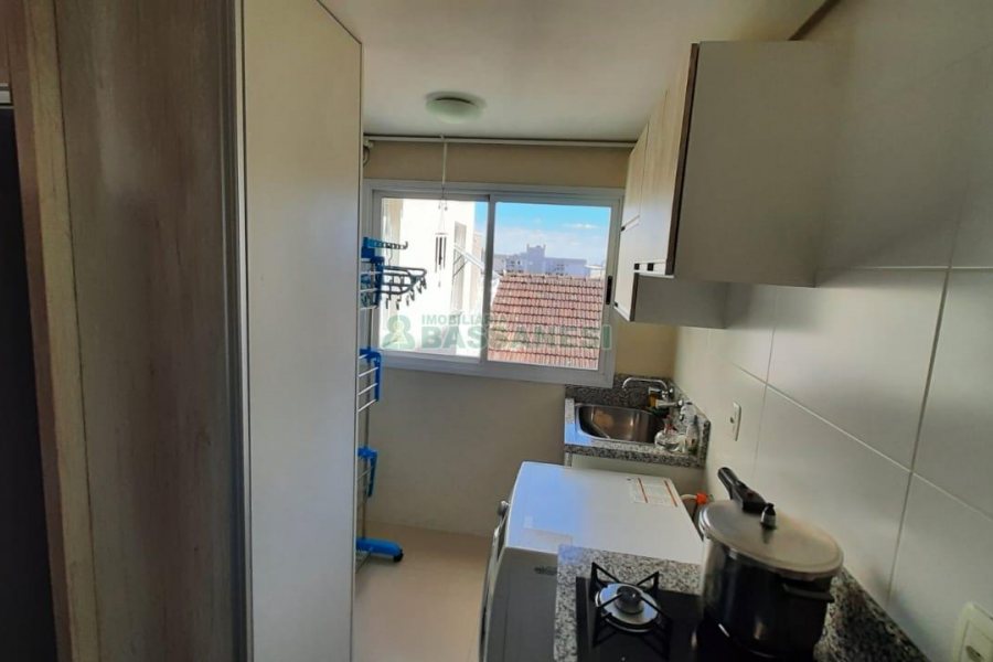 Apartamento com 72m², 2 dormitórios, 1 vaga, no bairro Rio Branco em Caxias do Sul para Comprar