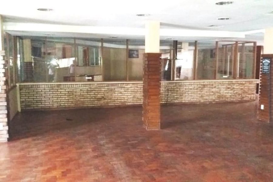 Loja com 526m², no bairro Santa Catarina em Caxias do Sul para Comprar