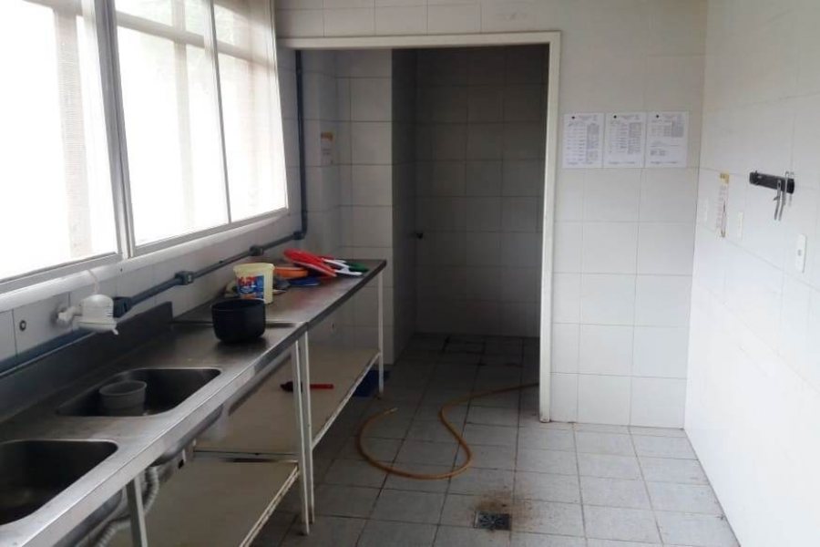 Loja com 526m², no bairro Santa Catarina em Caxias do Sul para Comprar