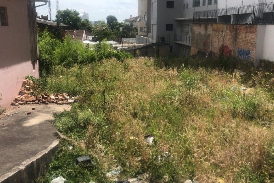 Terreno com 456m², no bairro Rio Branco em Caxias do Sul para Comprar