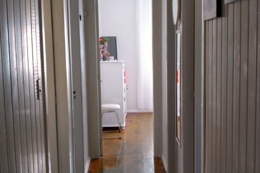 Casa com 100m², 3 dormitórios, no bairro Centro em São Marcos para Comprar