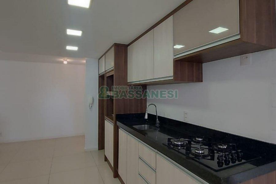 Apto Mobiliado com 122m², 3 dormitórios, 2 vagas, no bairro Panazzolo em Caxias do Sul para Alugar