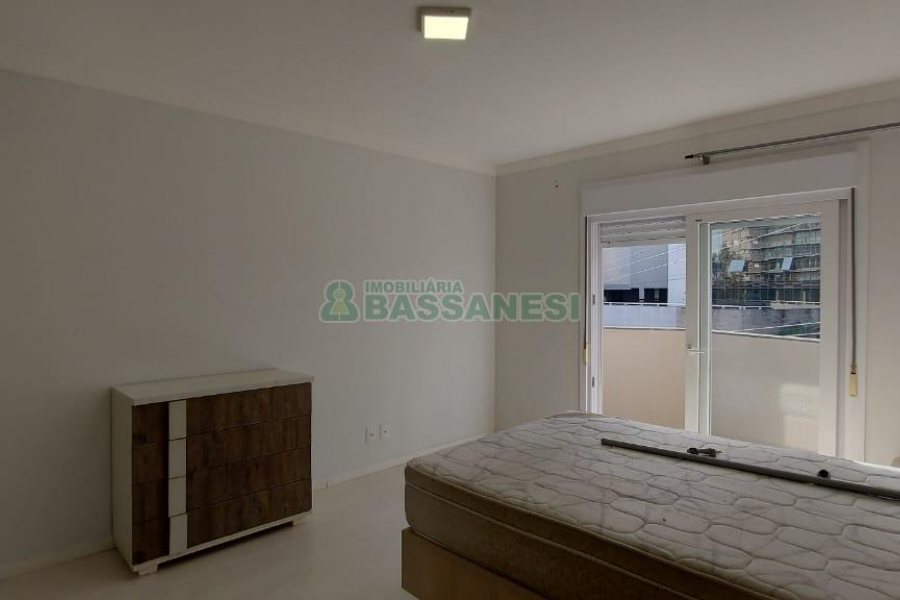 Apto Mobiliado com 122m², 3 dormitórios, 2 vagas, no bairro Panazzolo em Caxias do Sul para Alugar