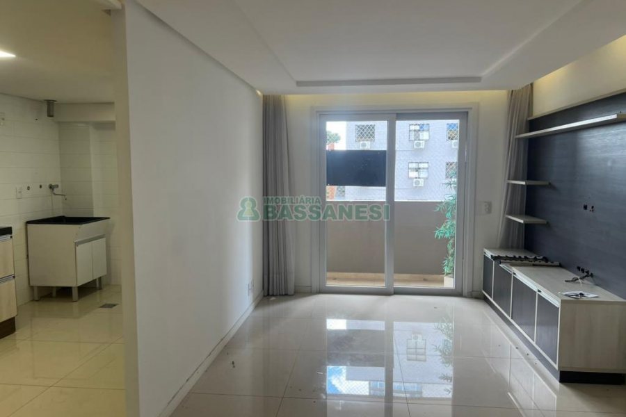 Apto Mobiliado com 122m², 3 dormitórios, 2 vagas, no bairro Panazzolo em Caxias do Sul para Comprar