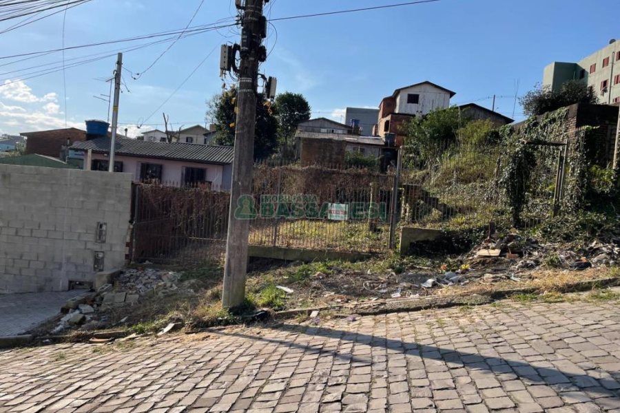 Terreno, no bairro Esplanada em Caxias do Sul para Comprar