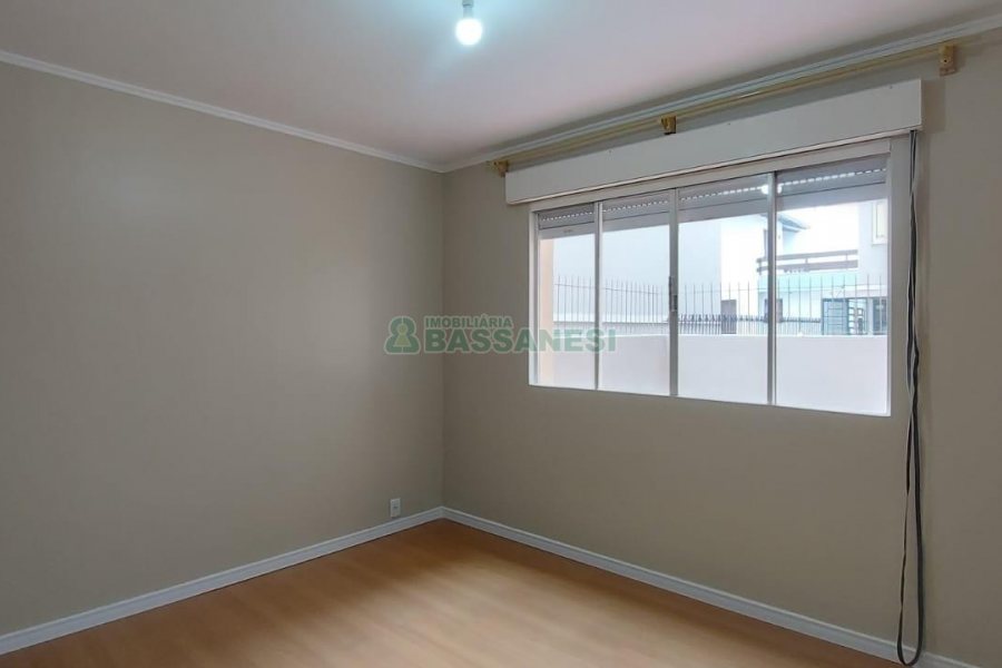 Apartamento com 84m², 2 dormitórios, 2 vagas, no bairro Madureira em Caxias do Sul para Alugar