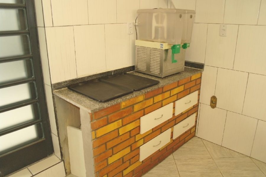 Loja Mobiliada com 126m², no bairro São José em Caxias do Sul para Alugar