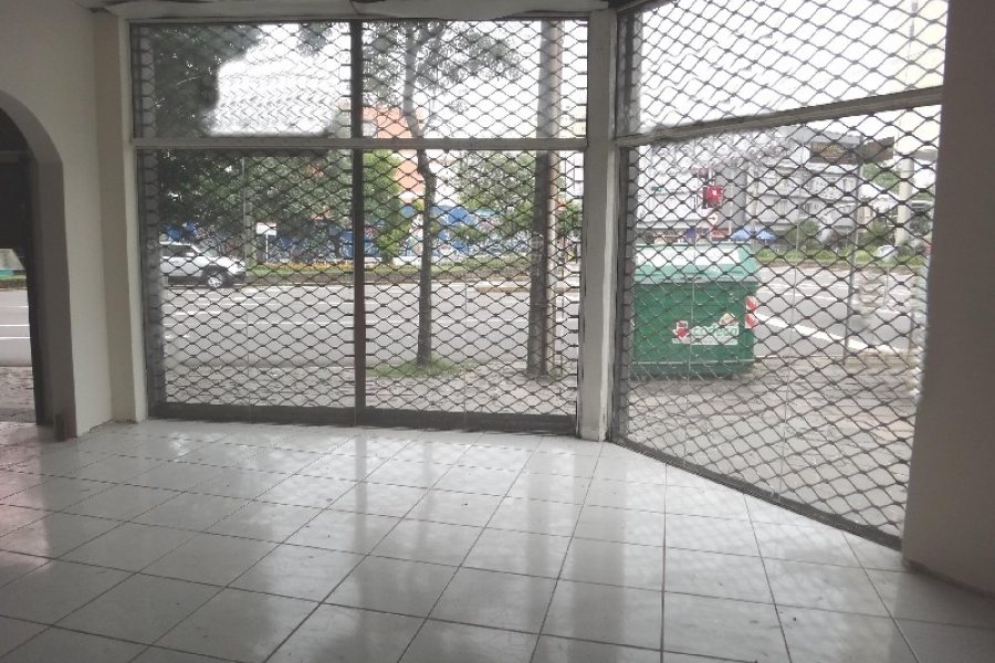 Loja com 176m², no bairro São Pelegrino em Caxias do Sul para Alugar