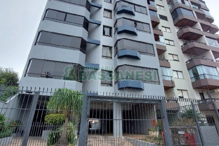 Apartamento com 100m², 2 dormitórios, 1 vaga, no bairro Madureira em Caxias do Sul para Comprar