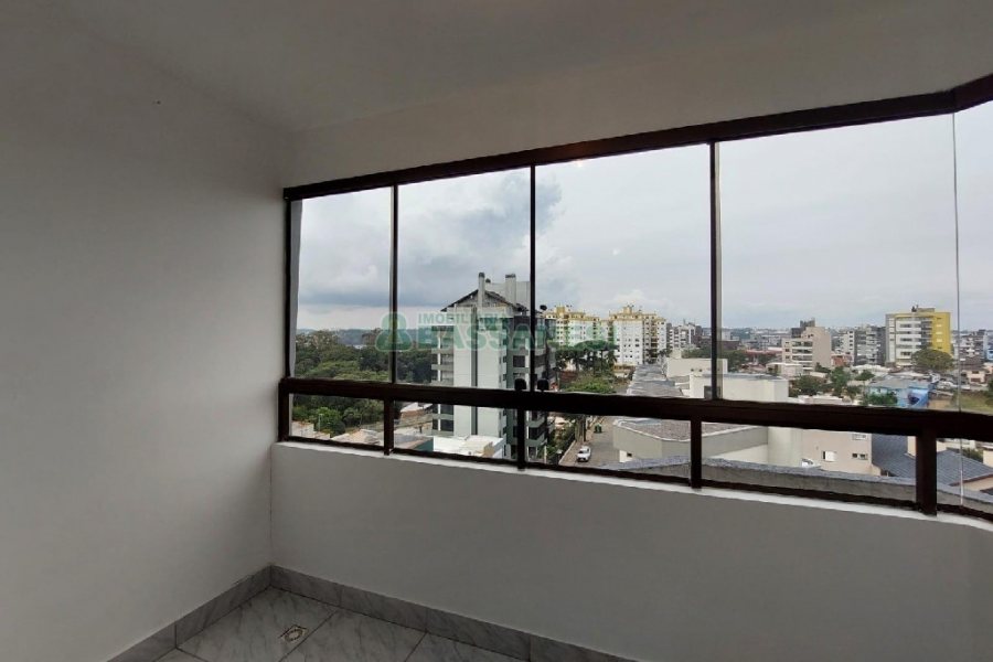 Apartamento com 100m², 2 dormitórios, 1 vaga, no bairro Madureira em Caxias do Sul para Comprar