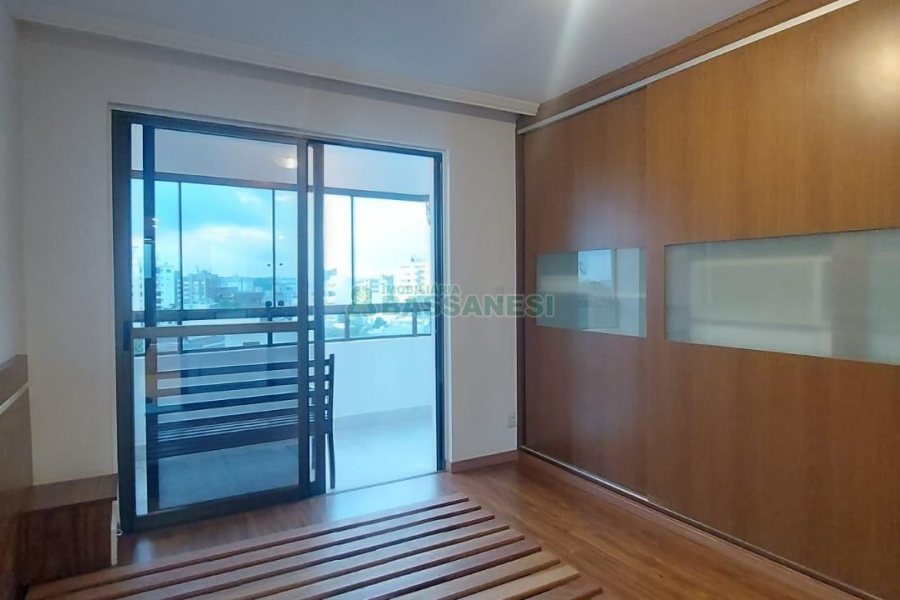 Apartamento com 100m², 2 dormitórios, 1 vaga, no bairro Madureira em Caxias do Sul para Alugar ou Comprar