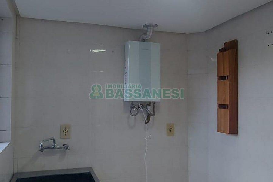 Apartamento com 100m², 2 dormitórios, 1 vaga, no bairro Madureira em Caxias do Sul para Alugar ou Comprar