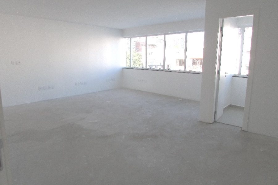 Sala com 67m², 1 vaga, no bairro Centro em Caxias do Sul para Comprar