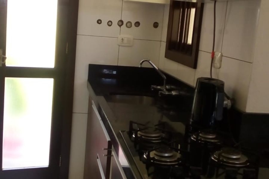 Casa com 220m², 3 dormitórios, 2 vagas, no bairro São Luiz em Caxias do Sul para Comprar