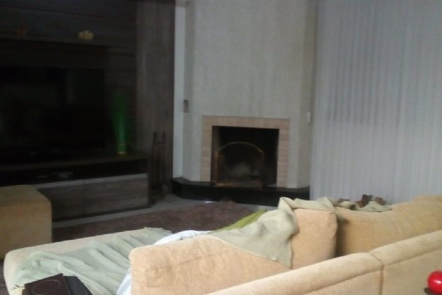 Casa com 220m², 3 dormitórios, 2 vagas, no bairro São Luiz em Caxias do Sul para Comprar