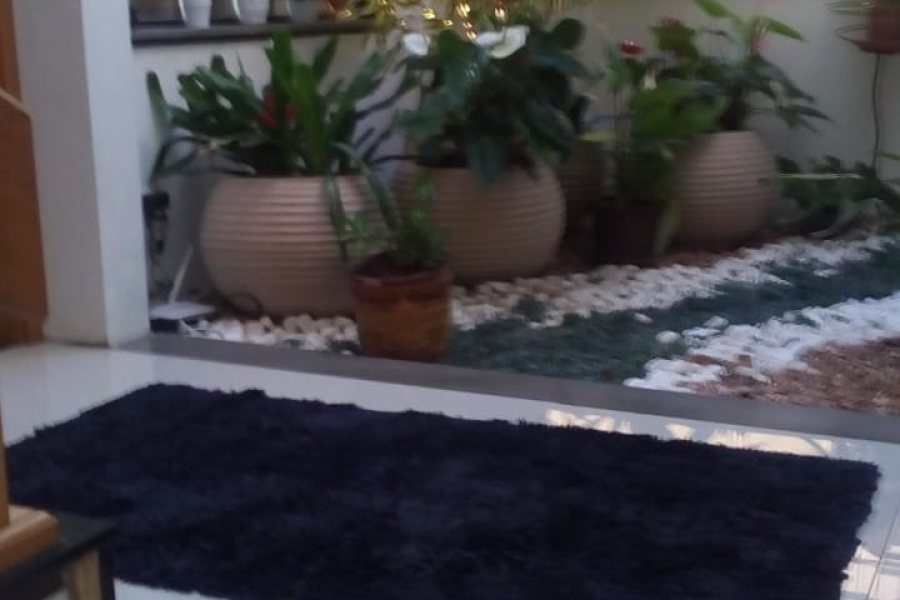 Casa com 220m², 3 dormitórios, 2 vagas, no bairro São Luiz em Caxias do Sul para Comprar