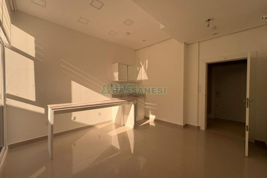 Sala com 270m², 4 vagas, no bairro Panazzolo em Caxias do Sul para Alugar ou Comprar