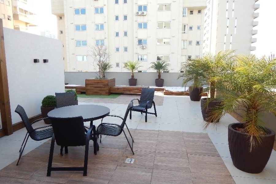 Sala com 270m², 4 vagas, no bairro Panazzolo em Caxias do Sul para Comprar