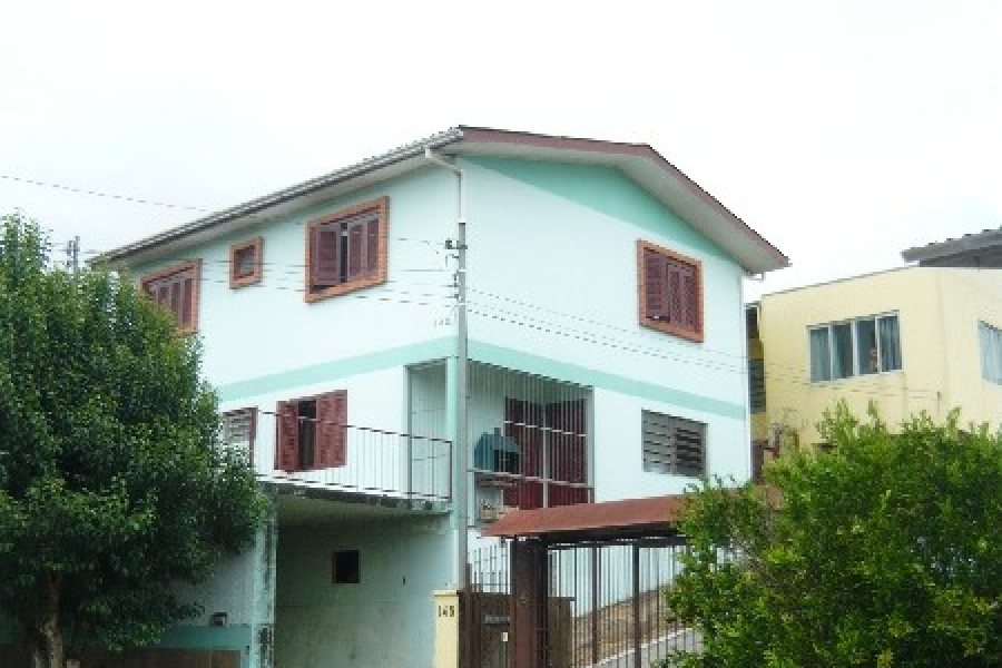 Casa com 136m², 4 dormitórios, 1 vaga, no bairro Santa Catarina em Caxias do Sul para Comprar