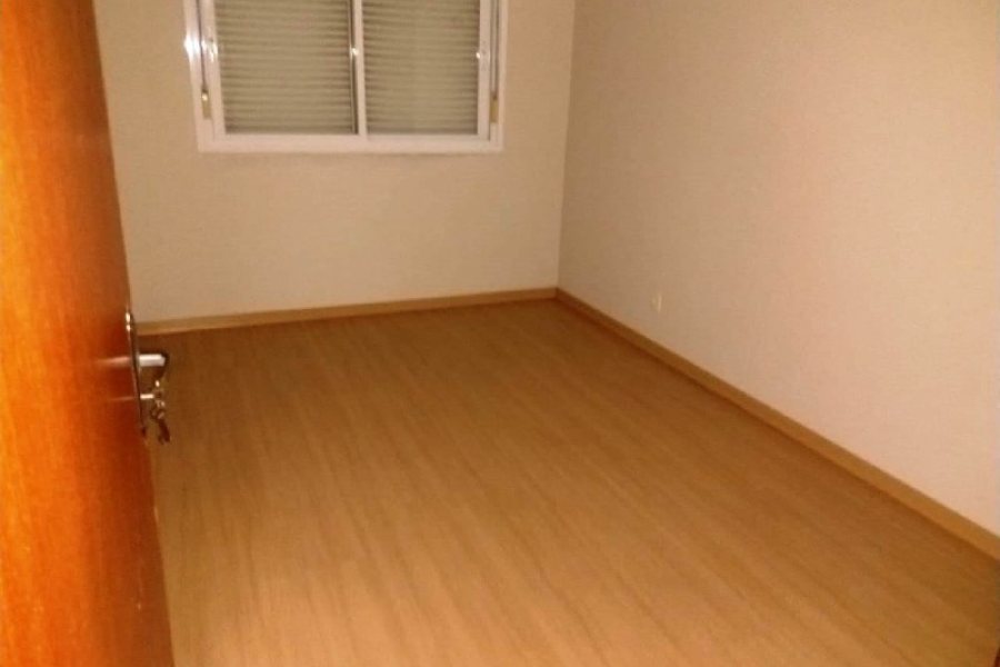 Apartamento com 81m², 2 dormitórios, 2 vagas, no bairro Ana Rech em Caxias do Sul para Comprar