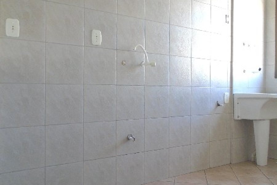 Apartamento com 39m², 1 dormitório, no bairro São Pelegrino em Caxias do Sul para Alugar