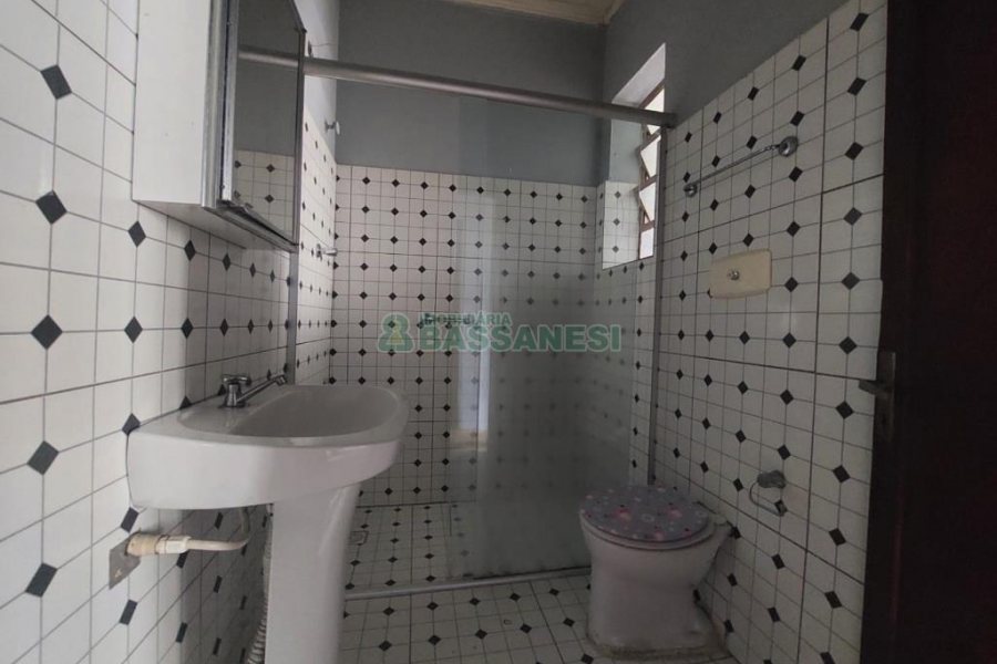 Apartamento com 70m², 2 dormitórios, no bairro São Pelegrino em Caxias do Sul para Alugar