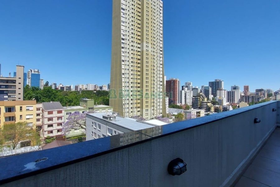 Sala com 41m², 1 vaga, no bairro Centro em Caxias do Sul para Comprar