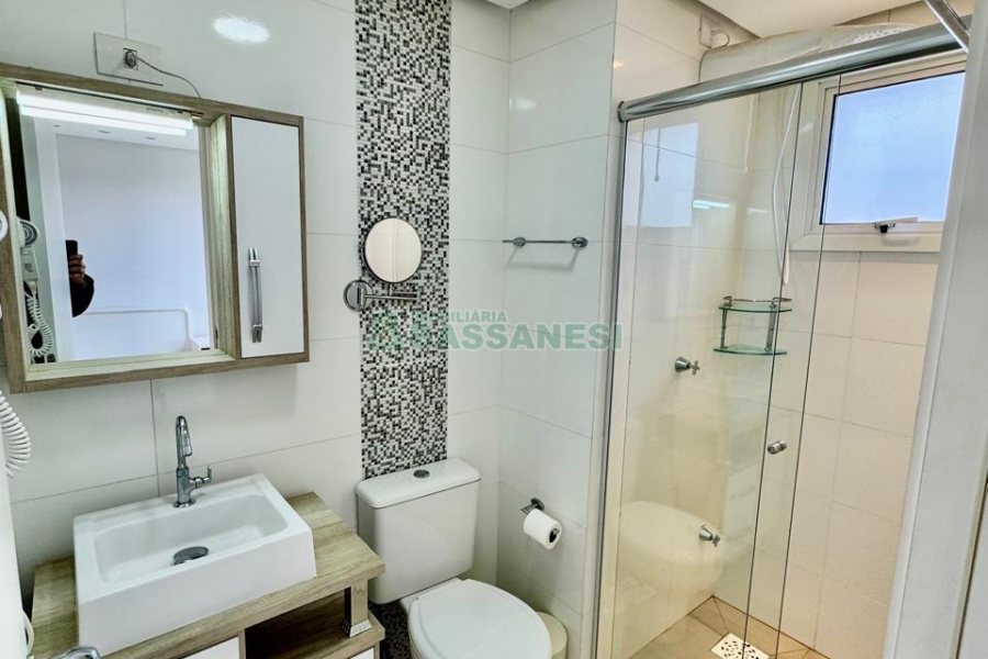 Kitinete com 32m², 1 dormitório, no bairro Petrópolis em Caxias do Sul para Alugar