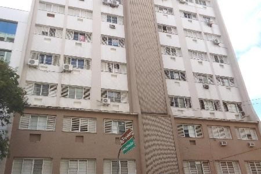 Sala com 50m², no bairro Centro em Caxias do Sul para Comprar