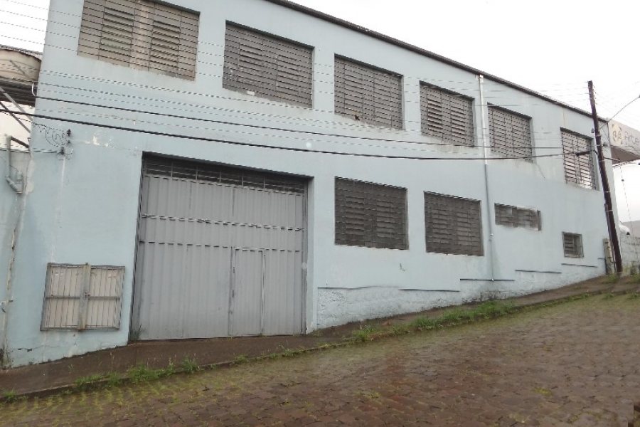 Pavilhão com 180m², no bairro Sagrada Família em Caxias do Sul para Alugar