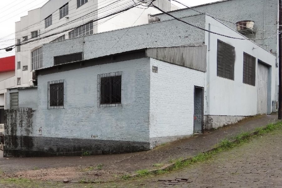 Loja com 56m², no bairro Sagrada Família em Caxias do Sul para Alugar
