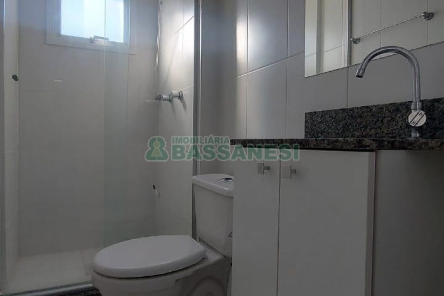 Apartamento com 65m², 2 dormitórios, 1 vaga, no bairro Lourdes em Caxias do Sul para Alugar