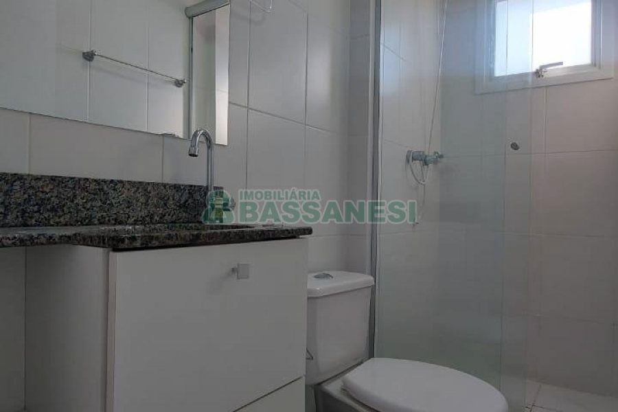 Apartamento com 65m², 2 dormitórios, 1 vaga, no bairro Lourdes em Caxias do Sul para Alugar