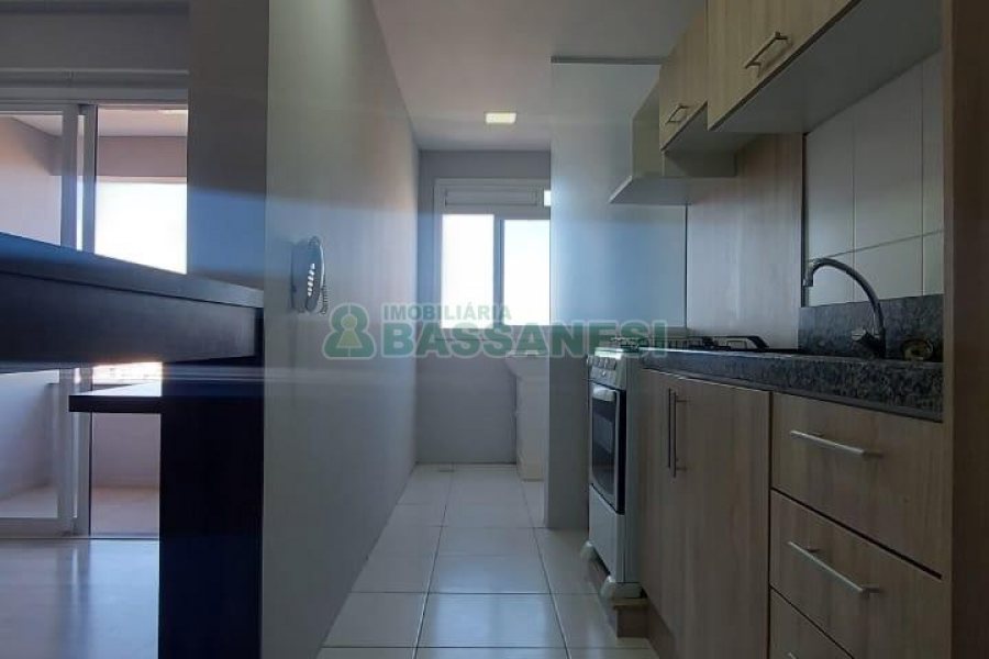 Apartamento com 65m², 2 dormitórios, 1 vaga, no bairro Lourdes em Caxias do Sul para Alugar