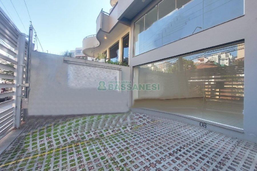 Loja com 128m², 2 vagas, no bairro São Pelegrino em Caxias do Sul para Alugar ou Comprar