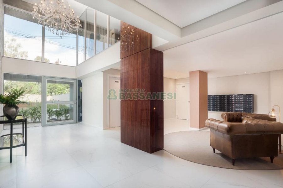 Apartamento com 113m², 3 dormitórios, 2 vagas, no bairro Madureira em Caxias do Sul para Comprar