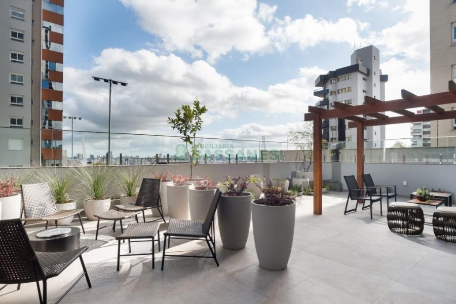 Apartamento com 113m², 3 dormitórios, 2 vagas, no bairro Madureira em Caxias do Sul para Comprar