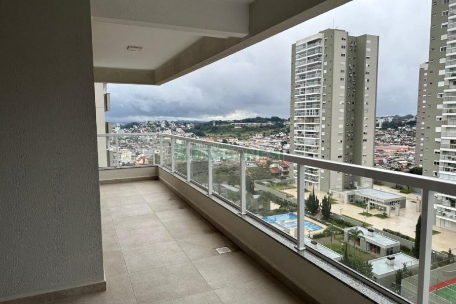 Apartamento com 113m², 3 dormitórios, 2 vagas, no bairro Madureira em Caxias do Sul para Comprar