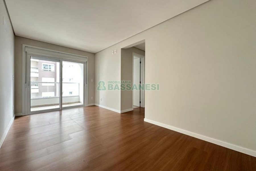 Apartamento com 113m², 3 dormitórios, 2 vagas, no bairro Madureira em Caxias do Sul para Comprar