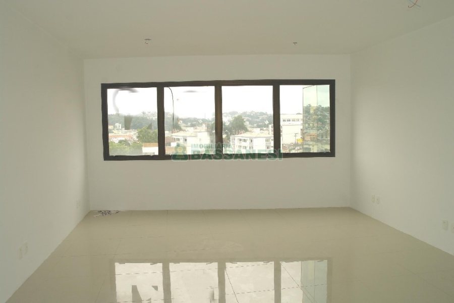 Sala com 34m², no bairro Pio X em Caxias do Sul para Comprar
