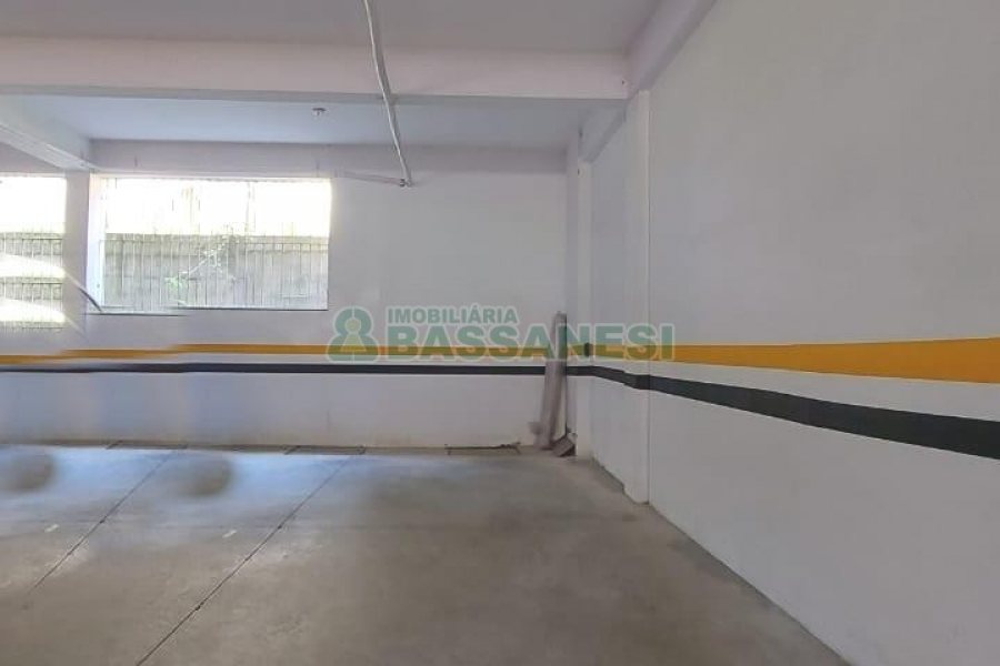 Apto Mobiliado com 163m², 3 dormitórios, 2 vagas, no bairro Cruzeiro em Caxias do Sul para Comprar