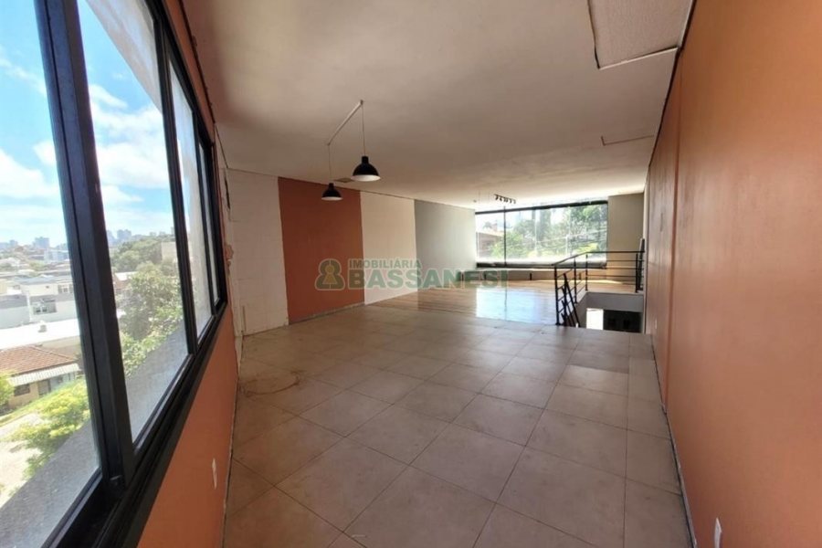 Loja com 94m², 3 vagas, no bairro Bela Vista em Caxias do Sul para Alugar