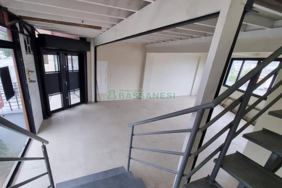 Loja com 98m², 3 vagas, no bairro Bela Vista em Caxias do Sul para Alugar