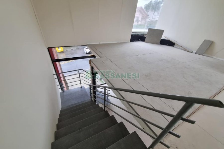 Loja com 98m², 3 vagas, no bairro Bela Vista em Caxias do Sul para Alugar