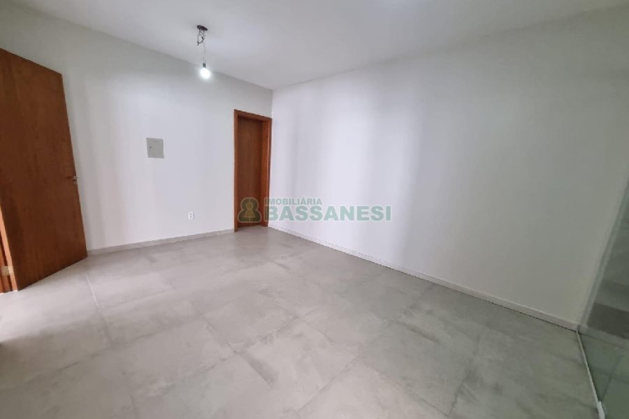 Sala com 81m², no bairro Centro em Caxias do Sul para Alugar