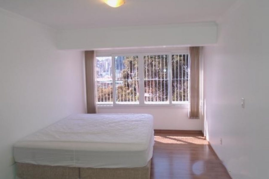 Apartamento com 115m², 3 dormitórios, 2 vagas, no bairro Pio X em Caxias do Sul para Alugar