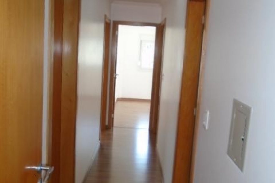 Apartamento com 115m², 3 dormitórios, 2 vagas, no bairro Pio X em Caxias do Sul para Alugar