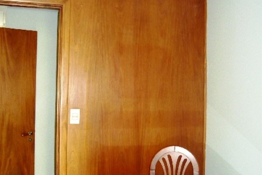 Sala com 42m², no bairro Centro em Caxias do Sul para Comprar