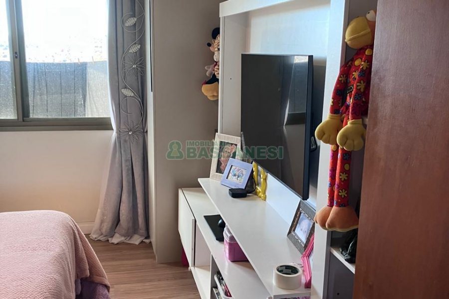 Apto/Cobertura com 230m², 3 dormitórios, 2 vagas, no bairro Centro em Caxias do Sul para Comprar