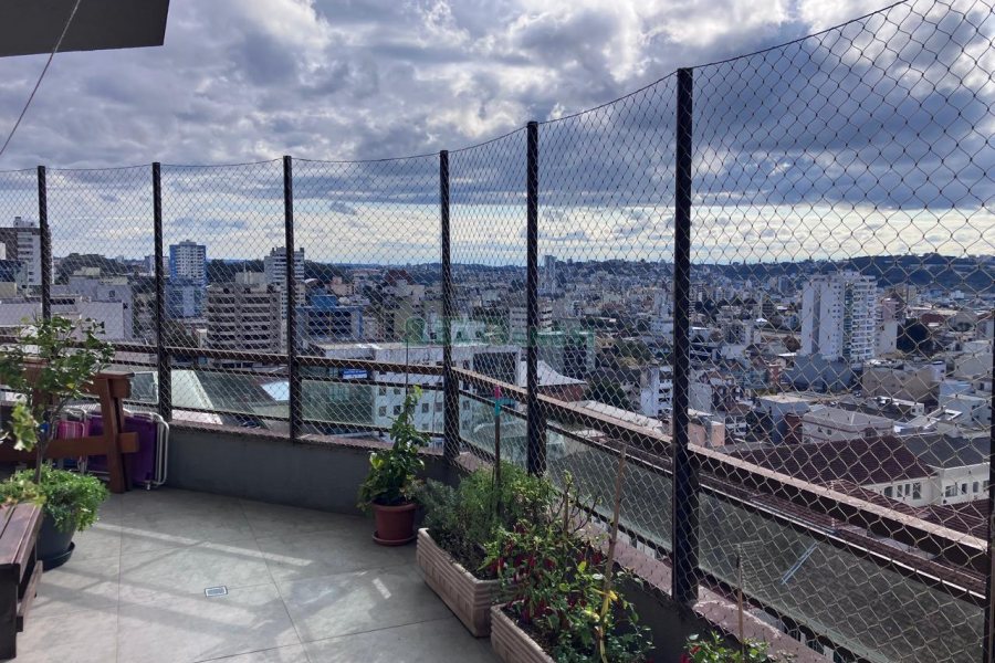 Apto/Cobertura com 230m², 3 dormitórios, 2 vagas, no bairro Centro em Caxias do Sul para Comprar